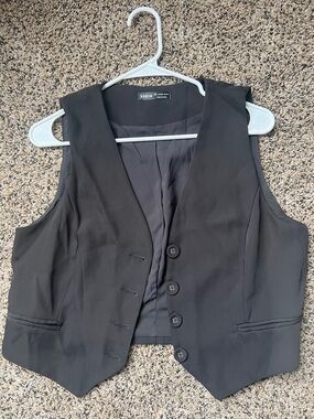 NWOT SHEIN Black Sleeveless Tailored Button Vest
